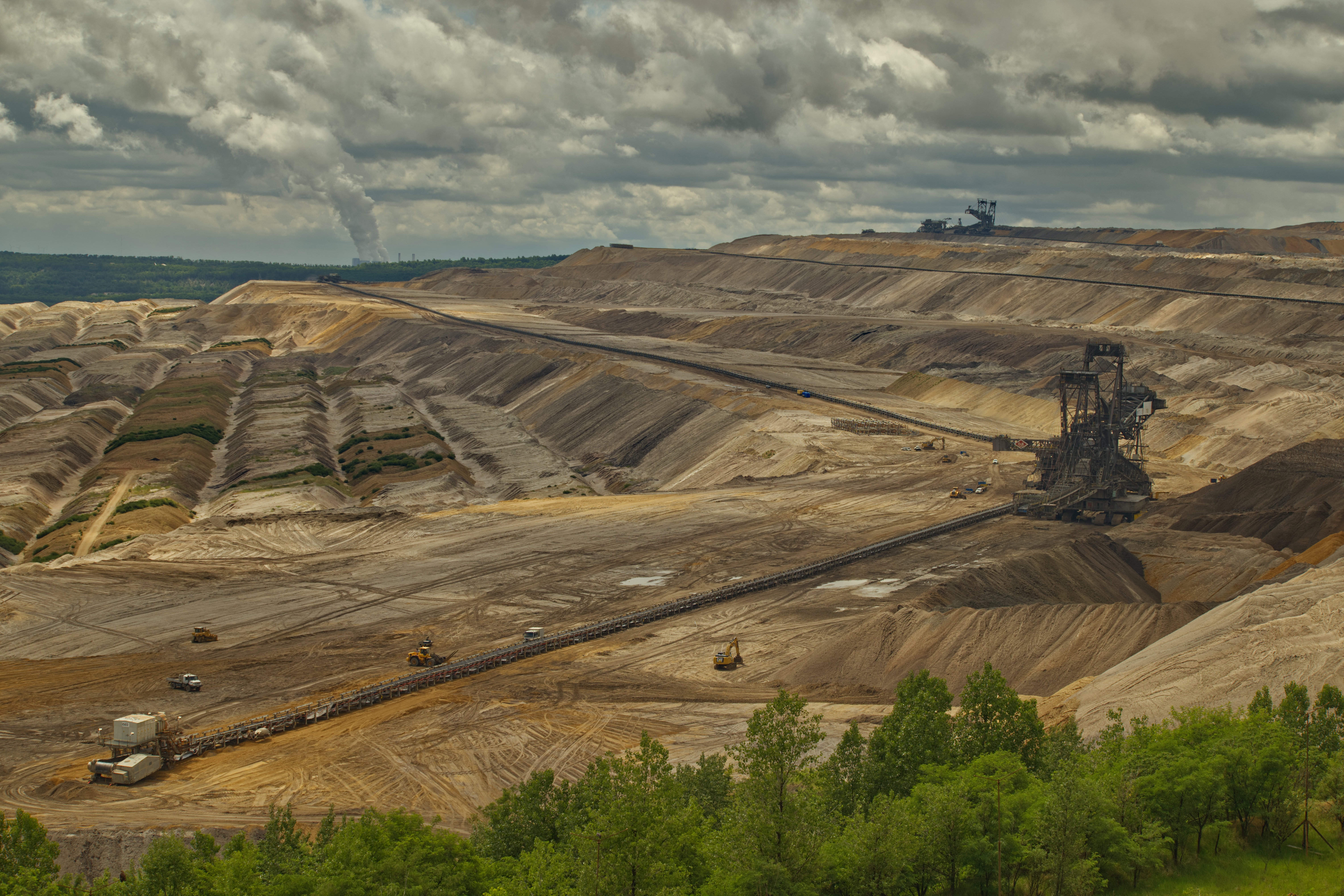 Hambach X - Verkippungszone.jpg Hambach X - Verkippungszone.jpg