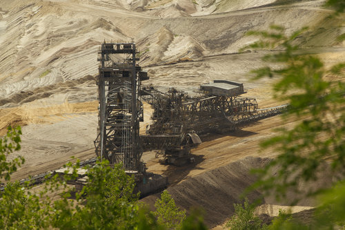 Hambach XI - Absetzer und Bandschleifenwagen.jpg